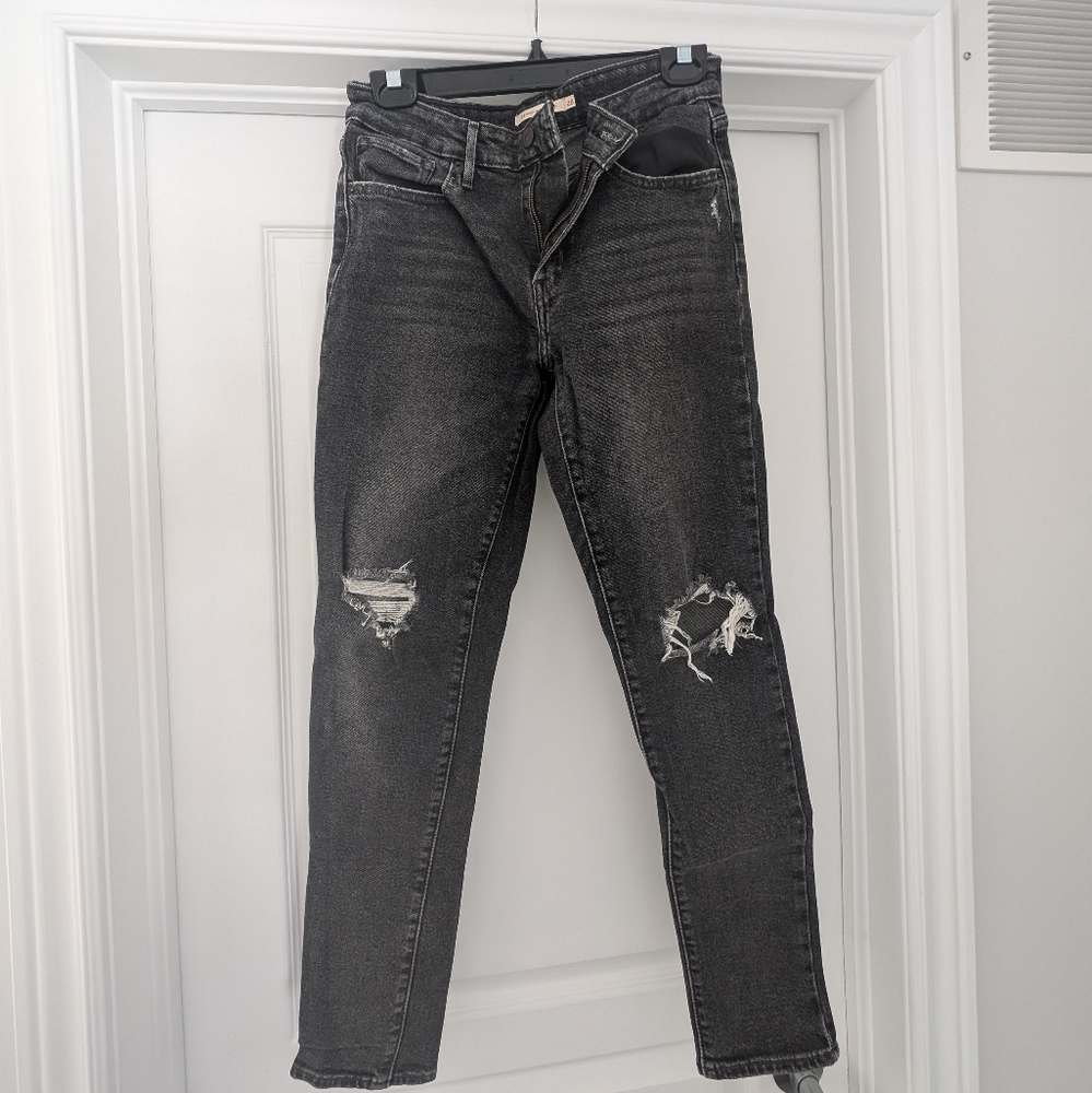 Levi's skinny ripped jeans